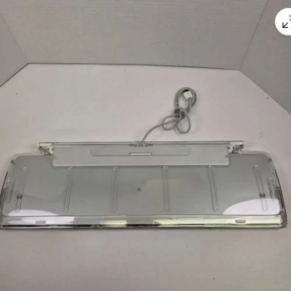 Apple Pro Keyboard - Model M7803
